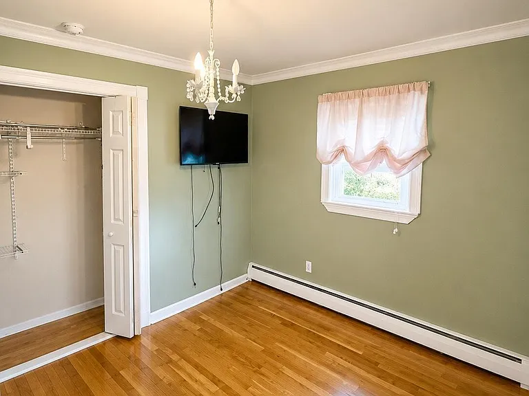 601 Harmony Rd — Photo 14
