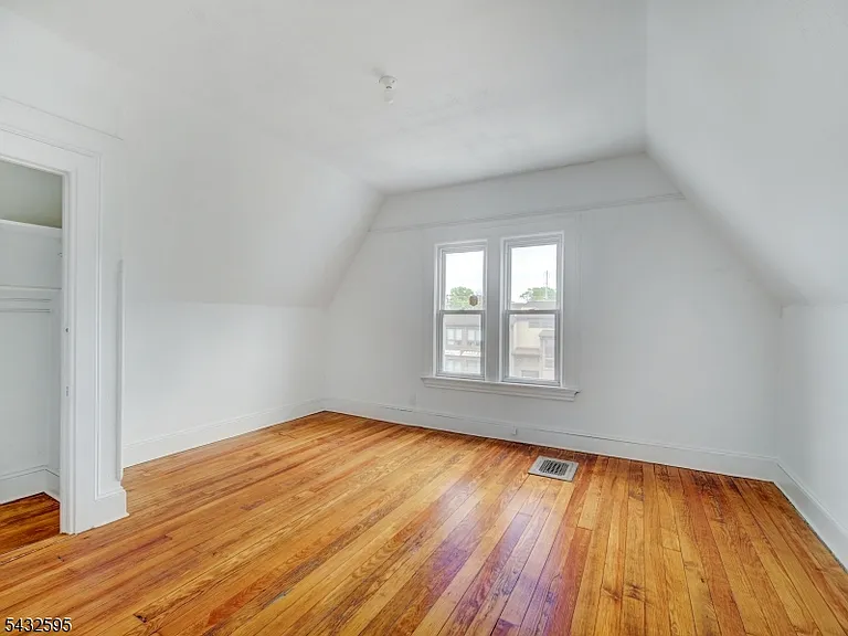 444 N Broad St — Photo 20