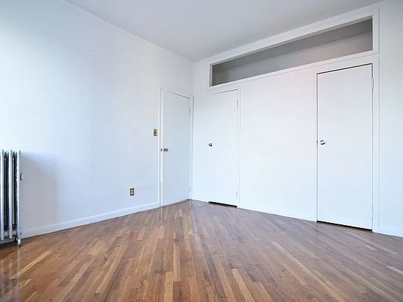 4th image of 476 Clinton Ave #B2