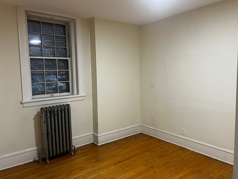 370 Maple St #D — Photo 11