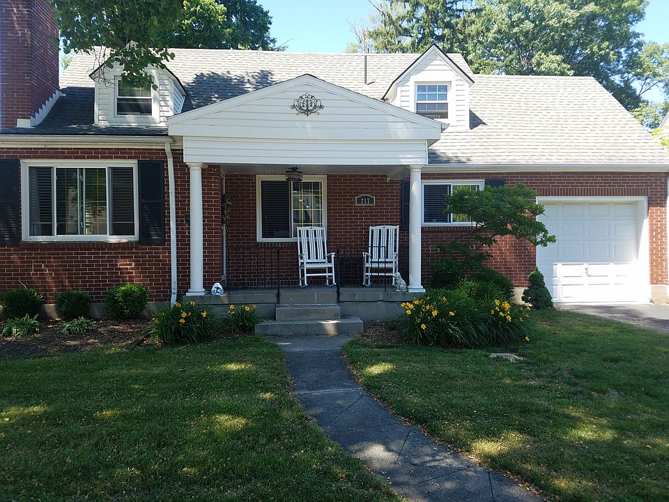 1st image of 217 Canterbury Dr