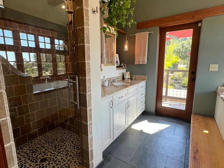 3266 Robinson Dr — Photo 19