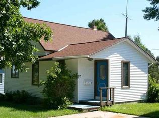 402 6th St, Danube, MN 56230