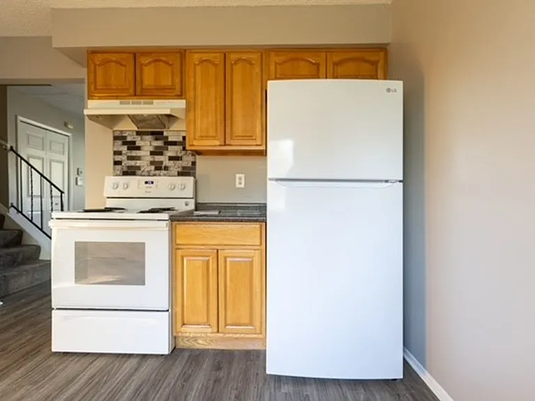 2859 Falcon Bridge Dr — Photo 20