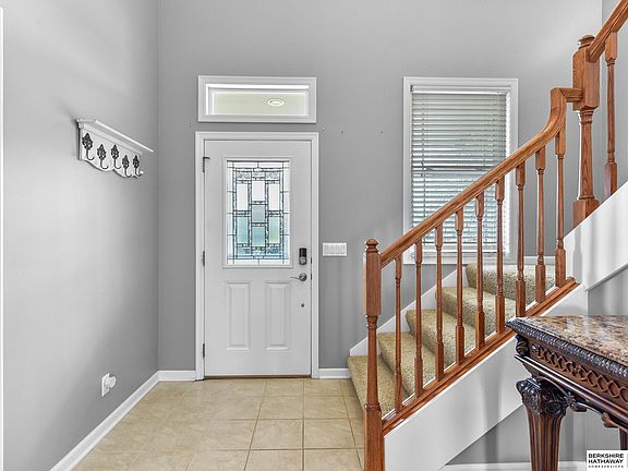 5th image of 4304 Victoria Ave