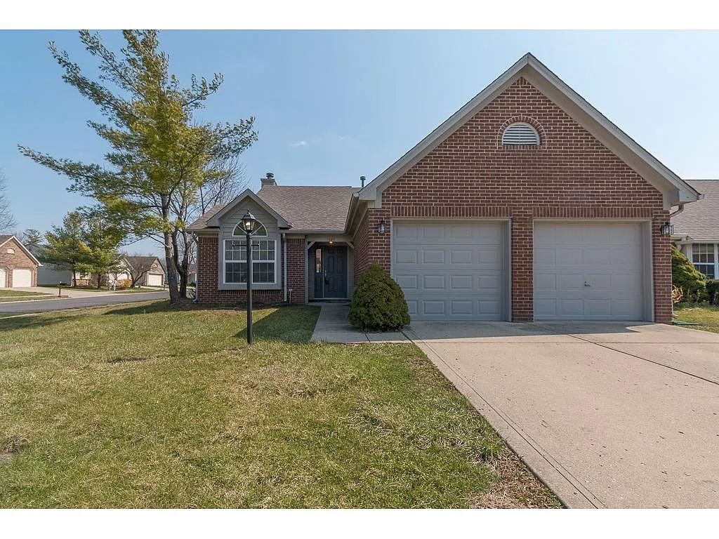 7847 Harcourt Springs Dr photo 1