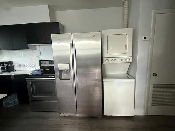 4th image of 13130 Aswan Rd