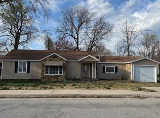 108 W 12th St, Lockwood, MO 65682