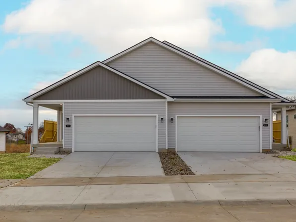 810 Linden St, Carlisle, IA 50047