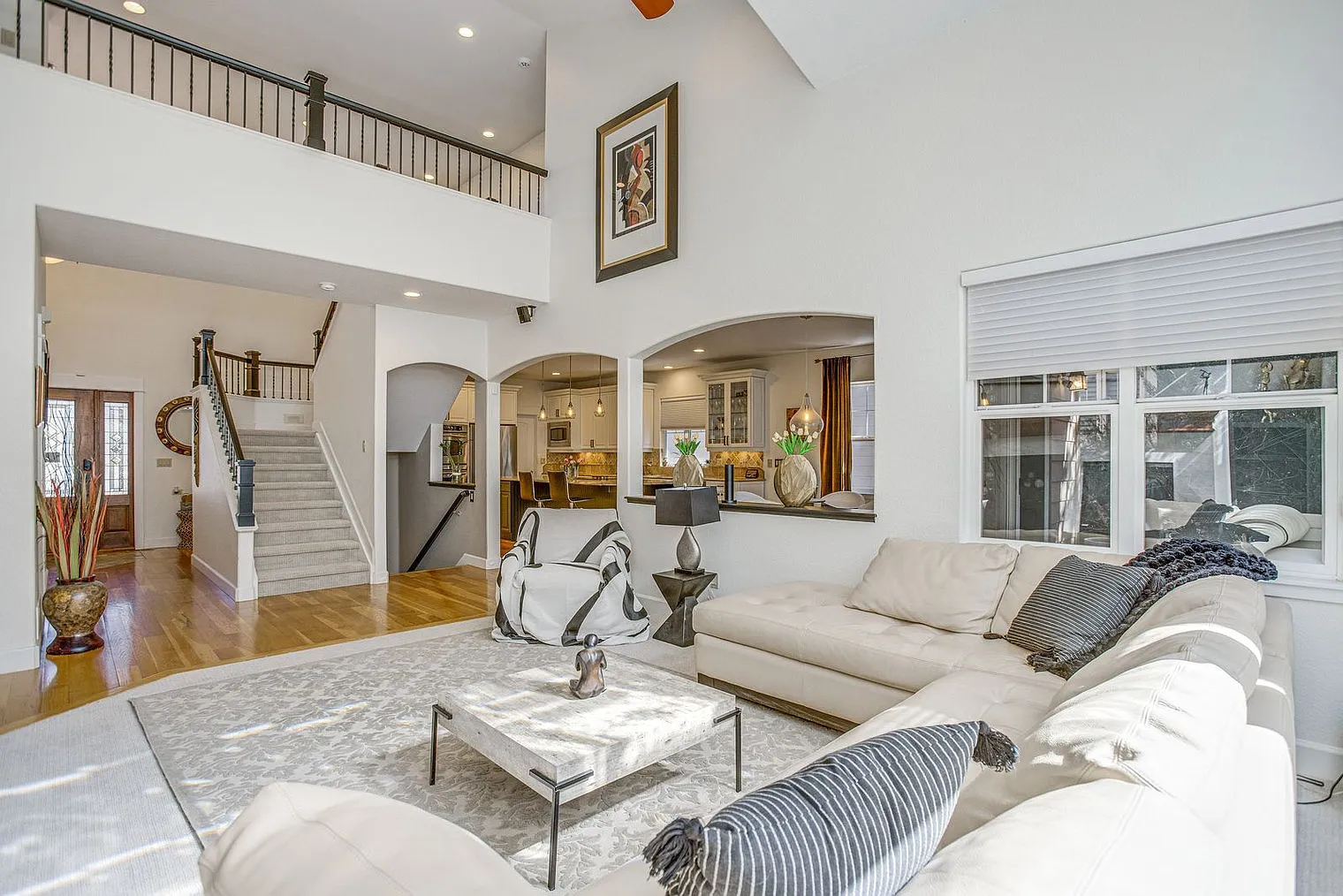 3 bed, 3.0 bath, 4499 sqft, $5,709 — Photo 1