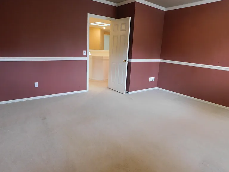 22934 SE 25th Pl — Photo 23