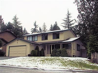 1st image of 975 NE Colby Court