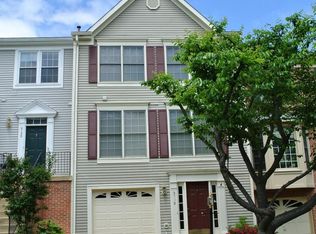 3118 Sutherland Hill Ct, Fairfax, VA 22031
