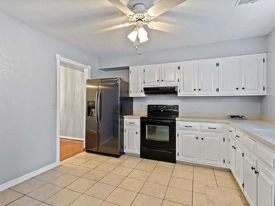 1st image of 1049 Willow Green Dr