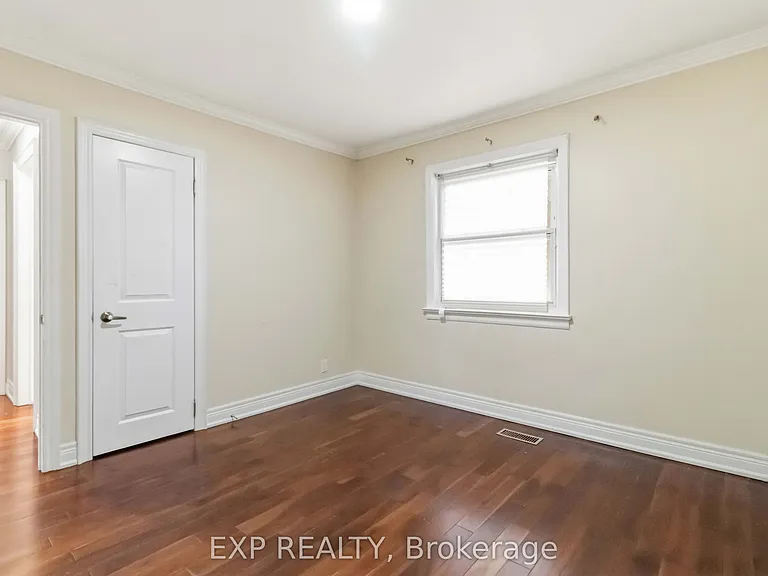 133 Cornelius Pkwy — Photo 10