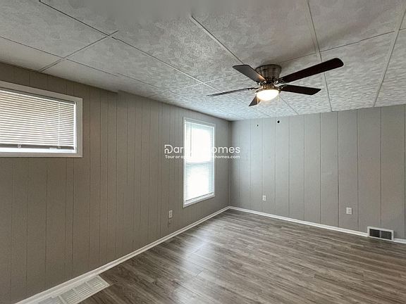 3rd image of 209 Furnace St