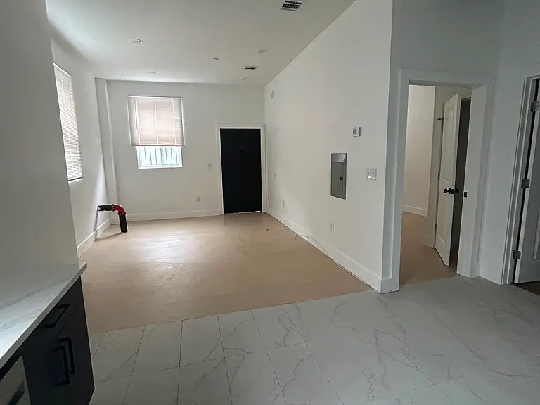100 Clinton Ave #101A — Photo 5
