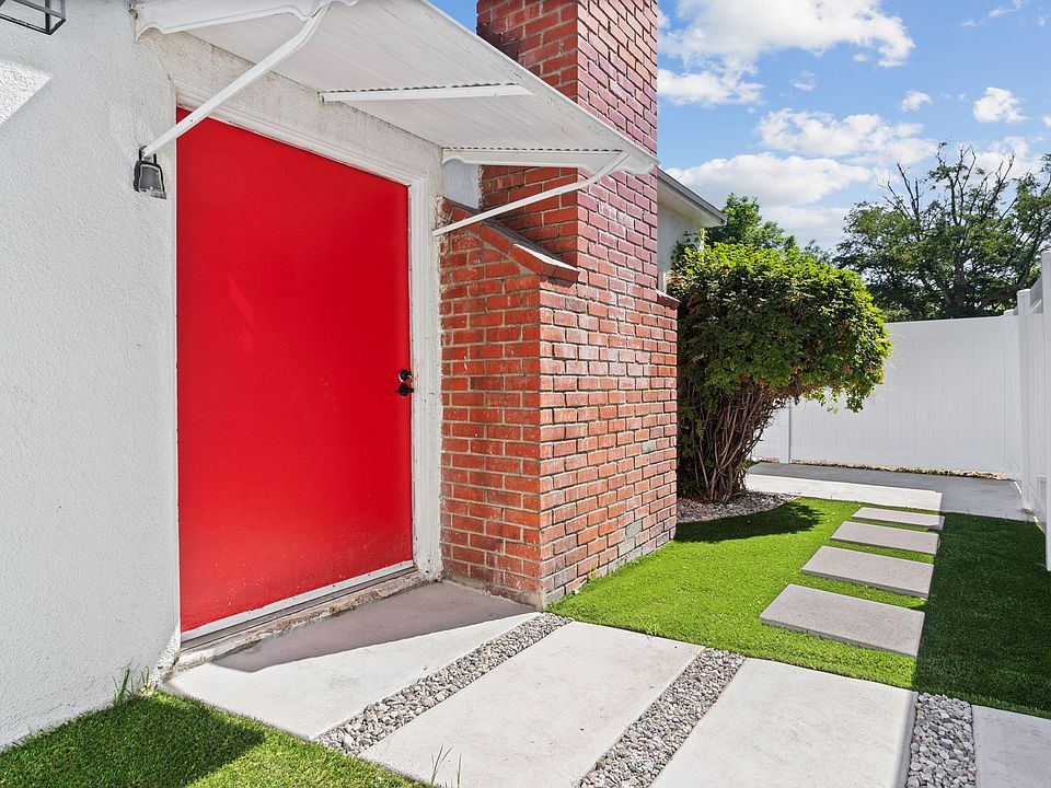 1st image of 6319 Camellia Ave