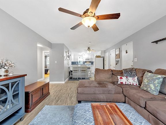 5th image of 29 Arlington Rd APT 1