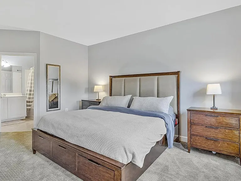 22773 Fountain Grove Sq — Photo 15