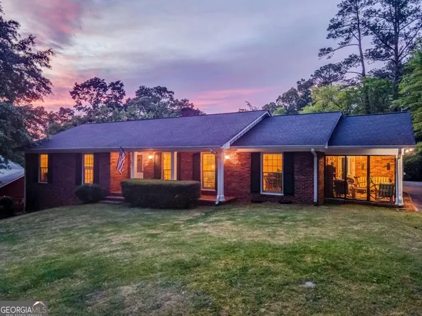 513 E 11th St SE, Rome, GA 30161