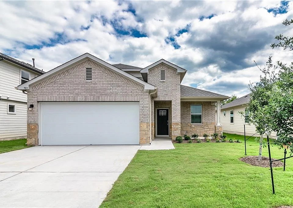 703 Bluffview Dr