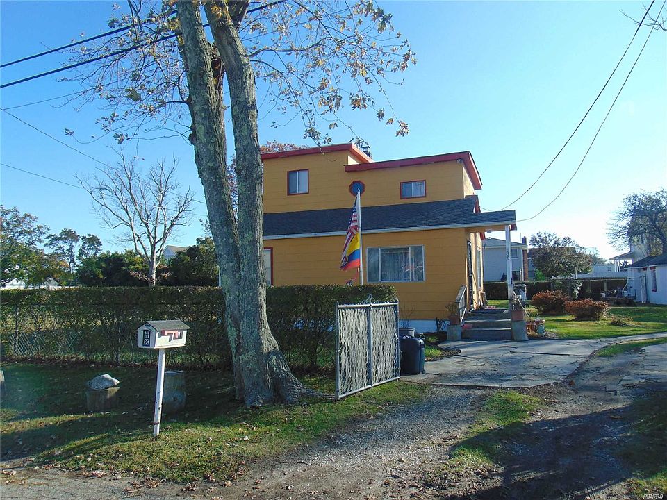 1st image of 36 Seymour Dr