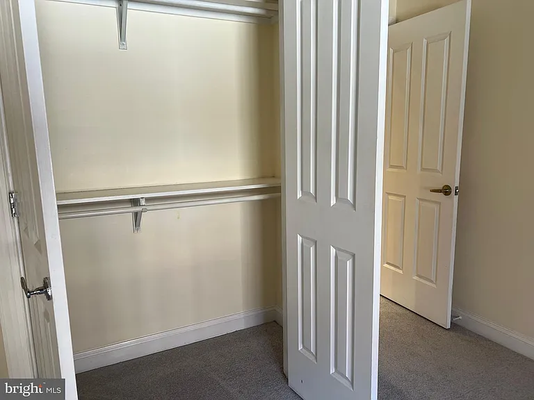 105 S 18th St #4B — Photo 12