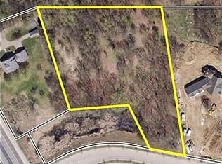 1172 Symphony Ln, Chaska, MN 55318