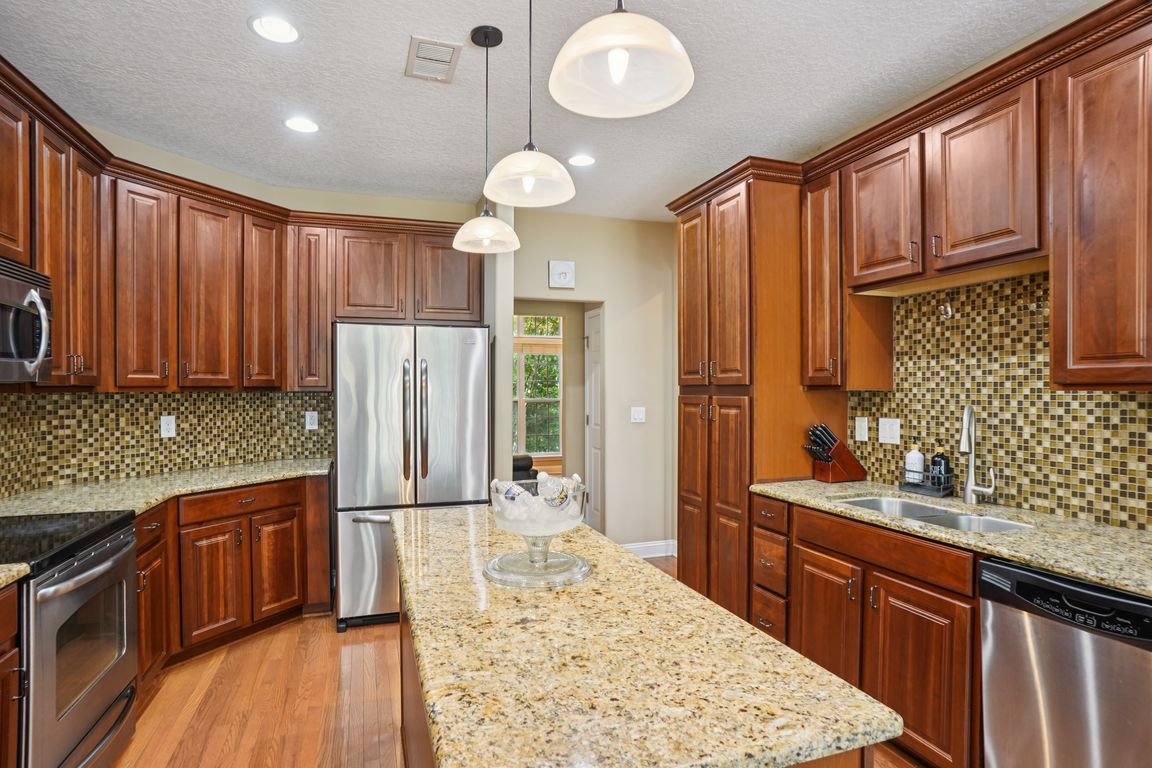 Shady Oaks Dr-S3007-015.jpg