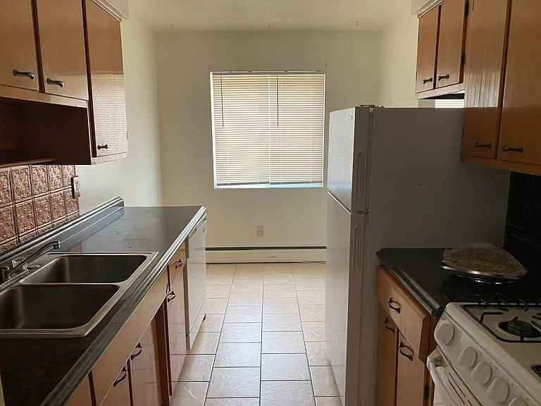 1823 Ulysses St NE — Photo 8