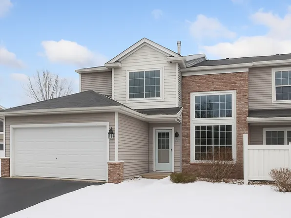 312 Wagon Wheel Ln, Chaska, MN 55318