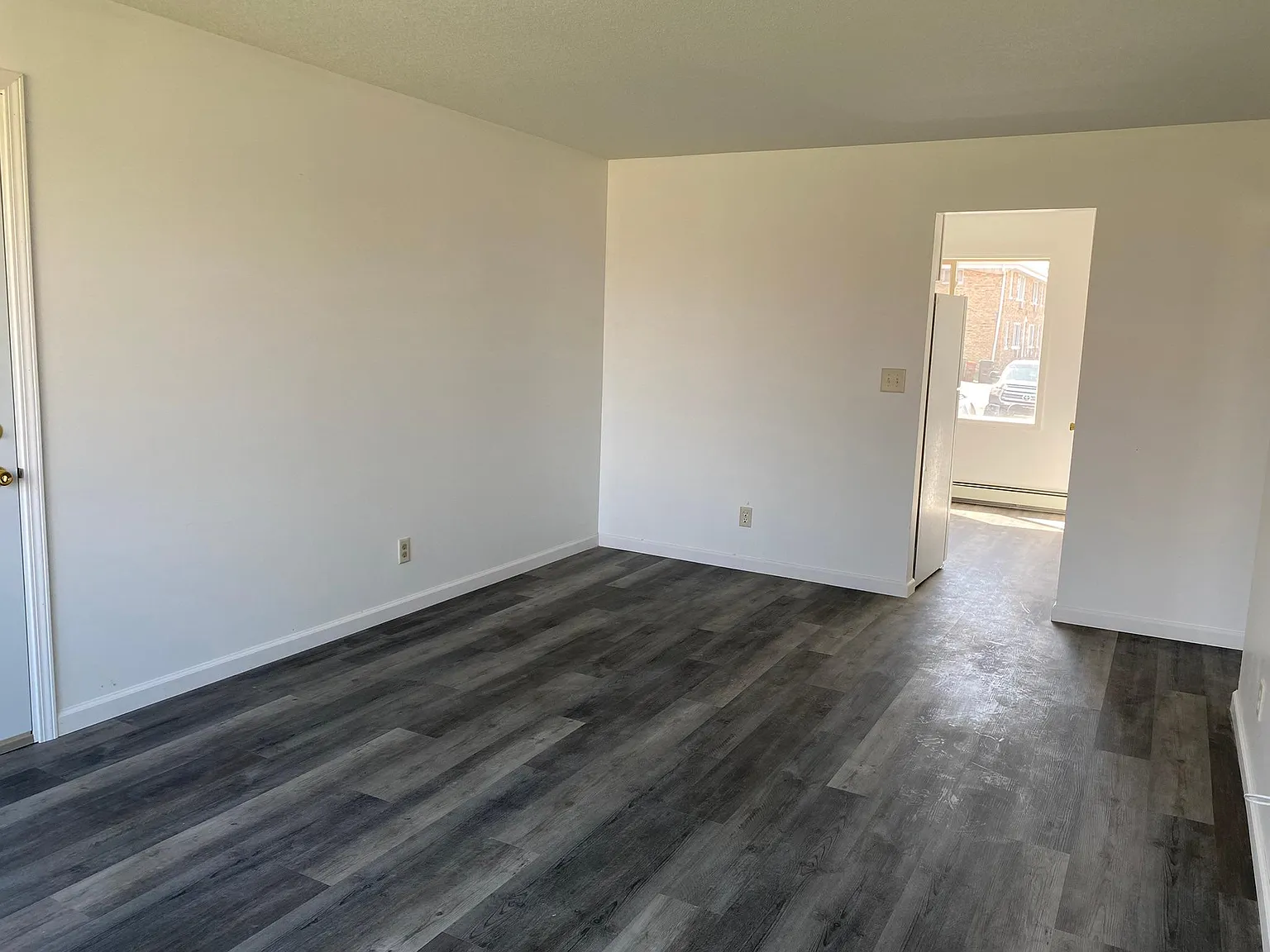 2120 Mississippi St N — Photo 2