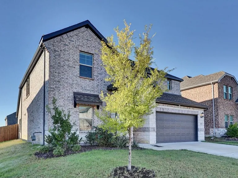 507 Crystal Clear Ln — Photo 2