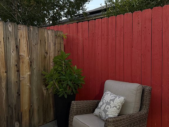 5th image of 15047 Minnehaha St #Adu