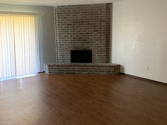 3rd image of 5709 Shady Hill Ln