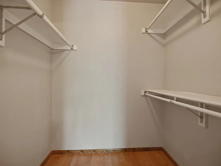 1321 W 132nd Pl — Photo 18