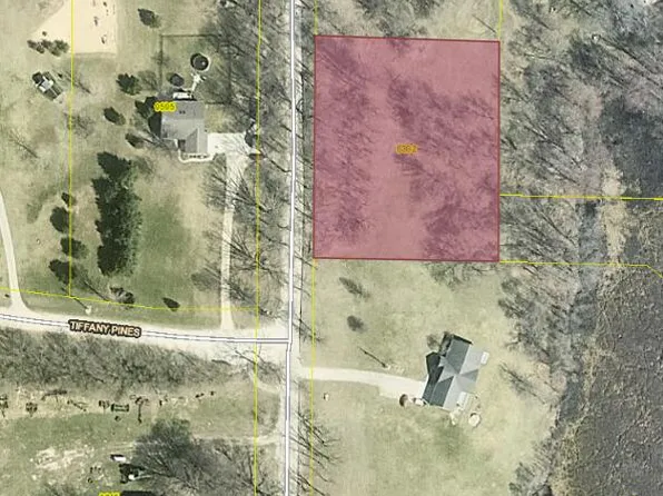 6302 Tiffany Ave NE, Rockford, MI 49341