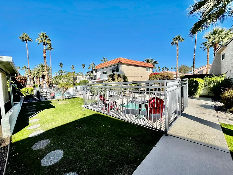 45303 Sunset Ln #C7 — Photo 43