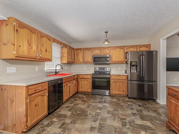 5th image of 118 Madeline Ln
