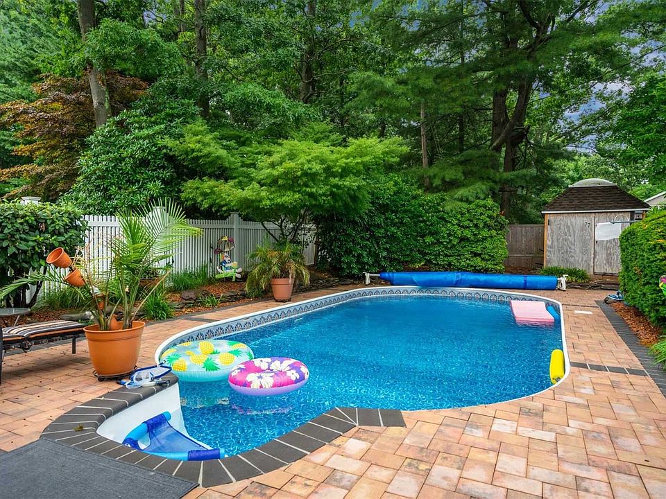 1st image of 77 Sycamore Cir