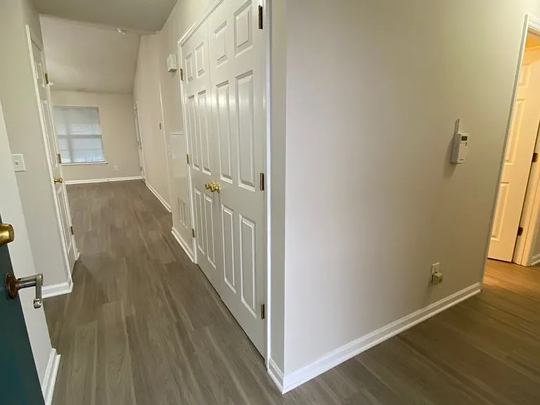 Meridian Park Apartments — Photo 90