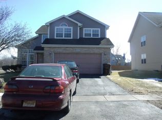 4001 Cambridge Dr, Country Club Hills, IL 60478