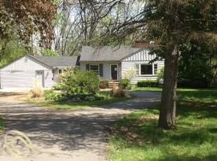 24546 Lois Ln, Southfield, MI 48075