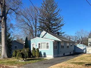 491 Elizabeth St, New Milford, NJ 07646