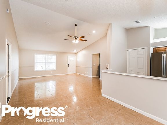 5th image of 3375 Deerfield Pointe Dr