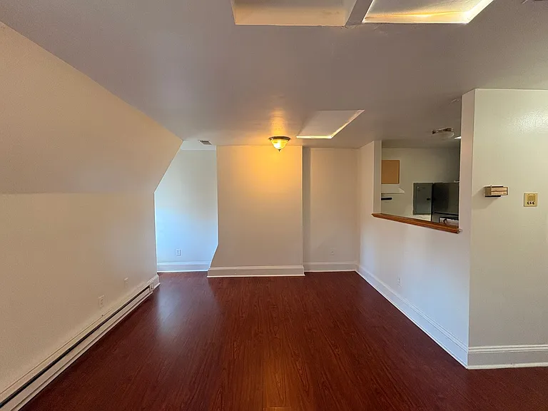 112 E. Preston St — Photo 5