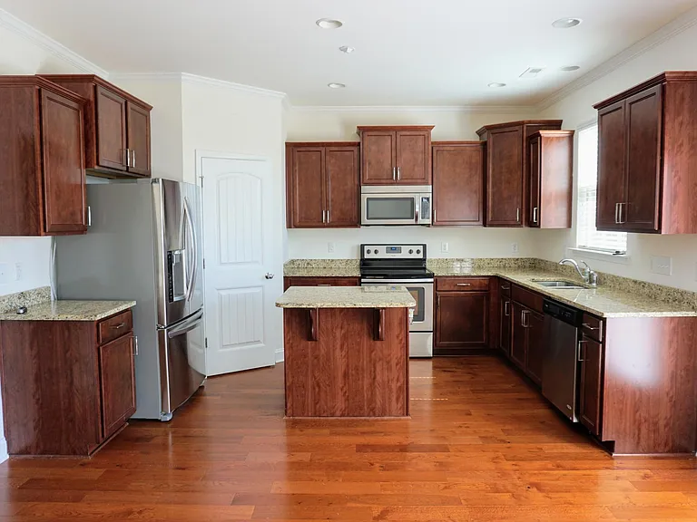 3216 Revelation St — Photo 5