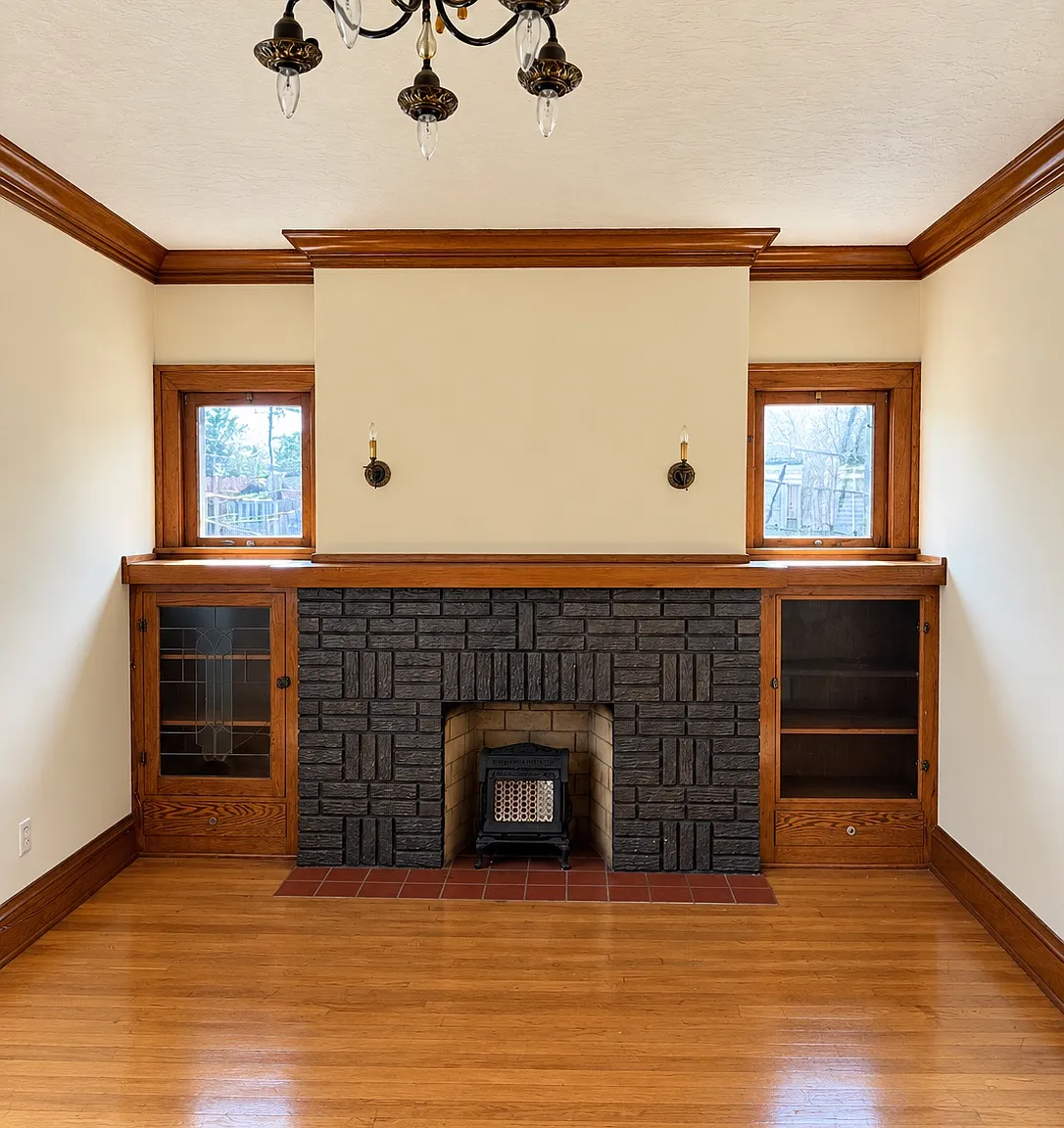 2 bed, 1800 sqft, $1,350 — Photo 1