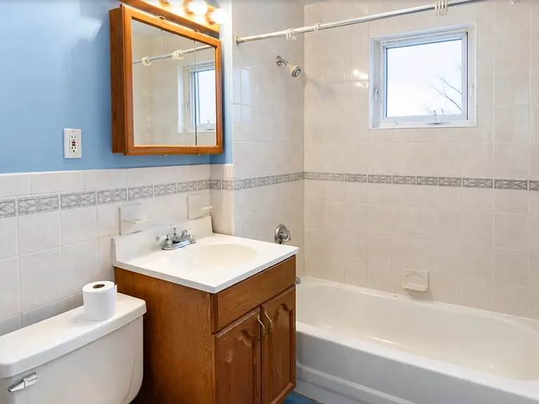 40 Baker Ave #1 — Photo 7